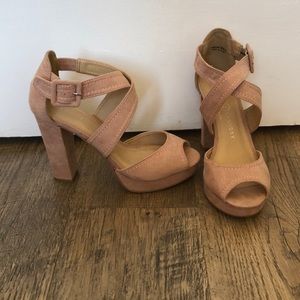 Nude pink platform heel